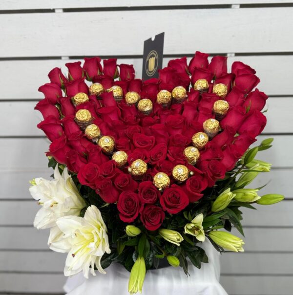 Corazón Rosas Rojas y Ferreros