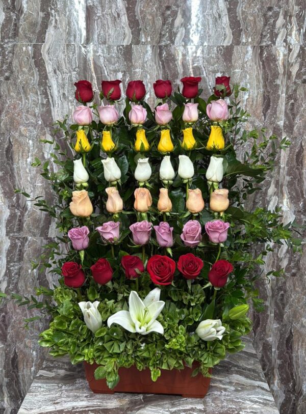 Jardinera de 42 Rosas
