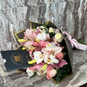 Bouquet Orquídeas, Lirios y Rosas